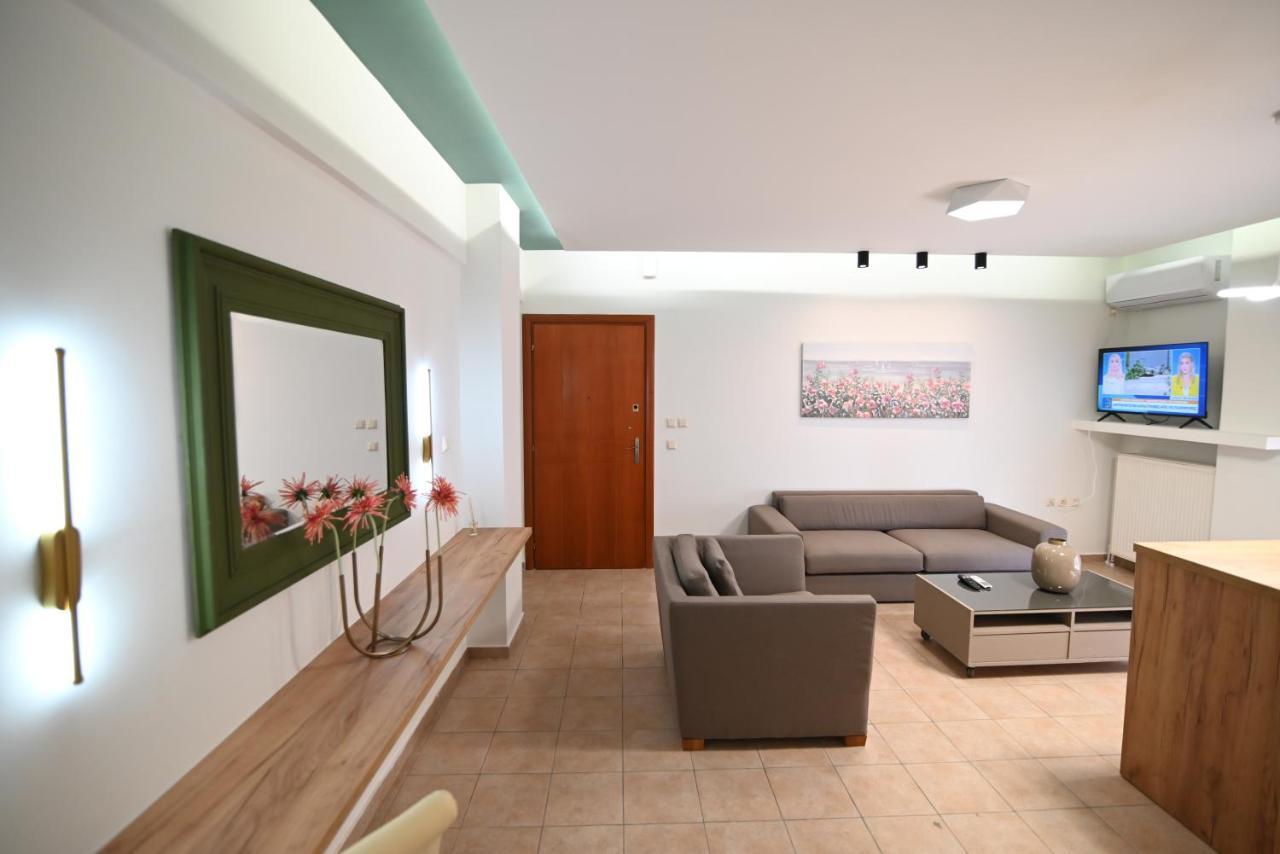 The Whole Packet A4 Center With Parking Apartment ลาริซา ภายนอก รูปภาพ